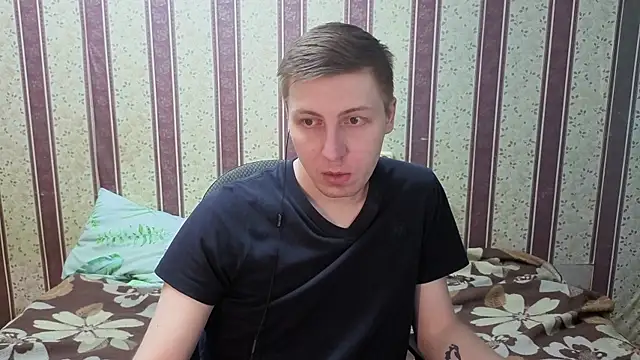 darienlarge online show from 02/08/26, 03:15