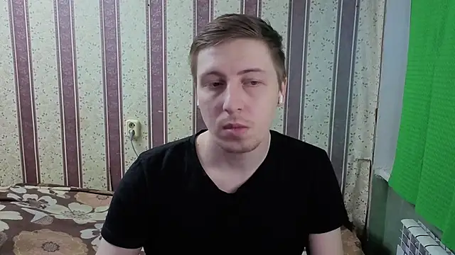 darienlarge online show from 03/12/26, 02:43