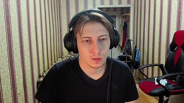 darienlarge online show from 12/20/25, 05:21