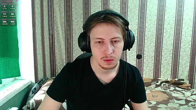 Snapshot of darienlarge chatting on 12/05/25, 10:36 darienlarge online show from 12/05/25, 10:36