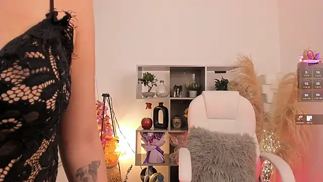 Alexandra ra online show from 02/15/26, 12:44