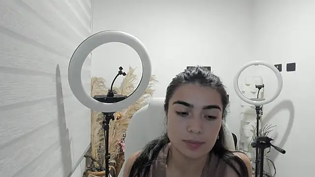 Alexandra ra online show from 02/05/26, 03:13