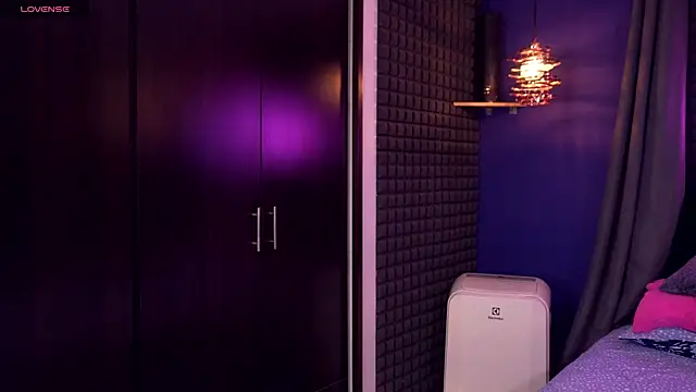 bull vixen2001 online show from 02/14/26, 10:54