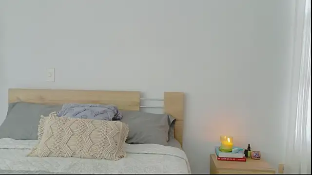 GrettaBenett online show from 11/10/25, 07:52