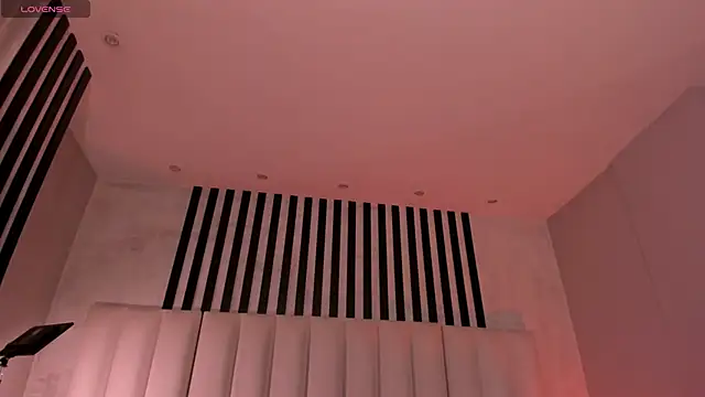 ErikaBenz  online show from 06/28/26, 11:33