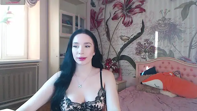 Snapshot of AliciaBow chatting on 02/24/25, 02:04 AliciaBow online show from 02/24/25, 02:04