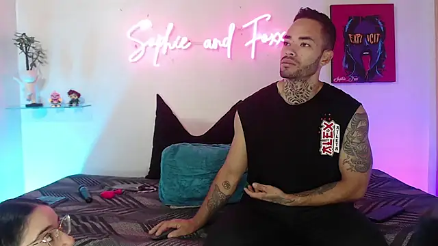 SophieFoxx17 online show from 03/20/26, 12:39