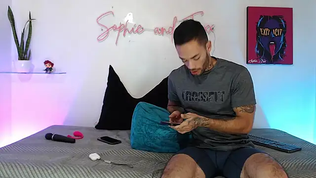 SophieFoxx17 online show from 11/08/25, 12:14