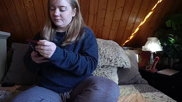 TessaWinter online show from 02/17/25, 03:11