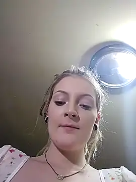 xomikaylaxo online show from 01/24/25, 03:32