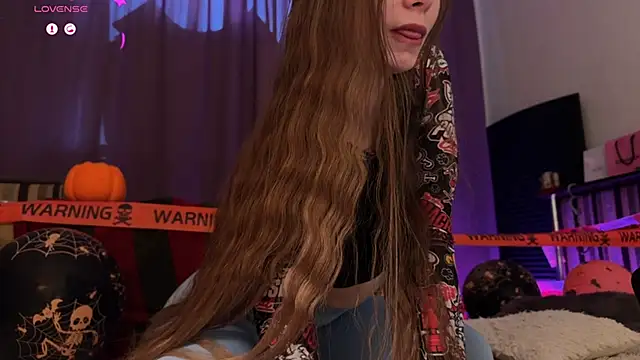 VeronikaAv online show from 10/27/25, 02:23