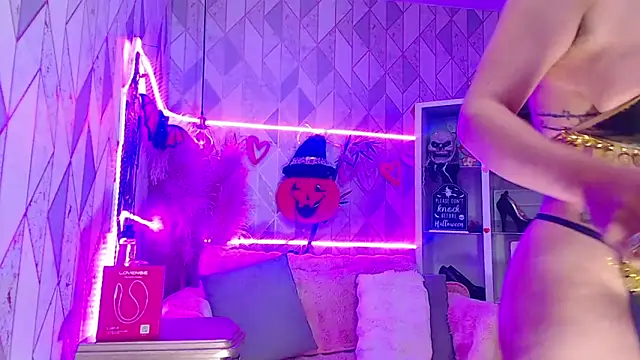 Snapshot of AsheyBaker chatting on 10/29/25, 10:14 AsheyBaker online show from 10/29/25, 10:14