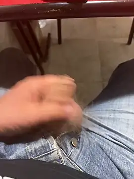 Snapshot of Noitelivre chatting on 04/11/26, 08:12 Noitelivre online show from 04/11/26, 08:12