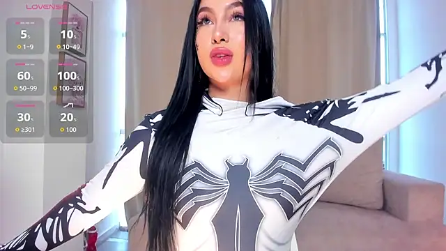 barbie es online show from 10/31/25, 02:57