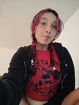  Laary online show from 04/27/26, 09:57