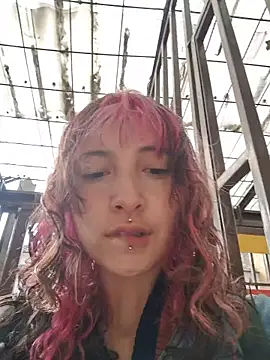  Laary online show from 12/16/25, 08:02