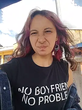  Laary online show from 04/01/26, 07:33