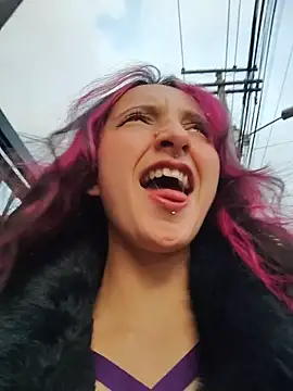  Laary online show from 03/07/26, 10:59