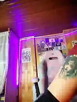  Laary online show from 12/18/24, 11:30