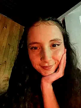  Laary online show from 03/12/25, 09:45