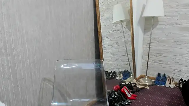 Snapshot of ElisaBaxter chatting on 02/28/25, 05:48 ElisaBaxter online show from 02/28/25, 05:48