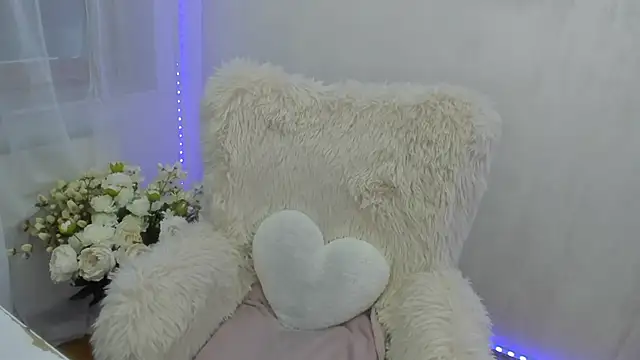 ElisaBaxter online show from 04/08/26, 04:25