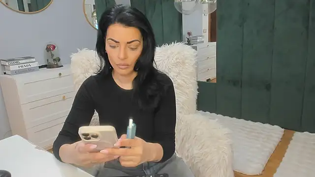 ElisaBaxter online show from 02/27/26, 05:40