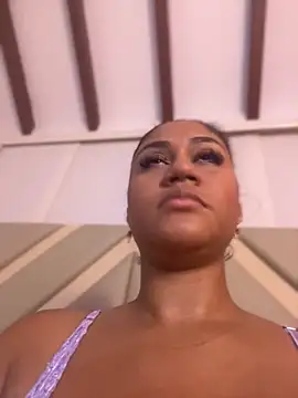 Snapshot of SSCARLETH_ chatting on 10/18/25, 11:34 SSCARLETH  online show from 10/18/25, 11:34