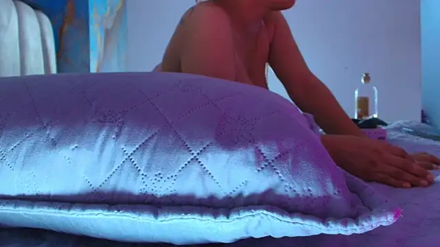 britanyy  online show from 05/12/26, 03:03