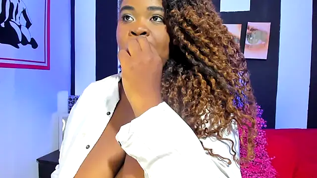 Snapshot of YeminaLeman chatting on 03/02/25, 04:25 YeminaLeman online show from 03/02/25, 04:25