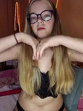 Snapshot of -veranito- chatting on 02/12/25, 03:07 -veranito- online show from 02/12/25, 03:07