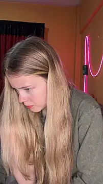 Snapshot of -veranito- chatting on 11/30/25, 09:04 -veranito- online show from 11/30/25, 09:04