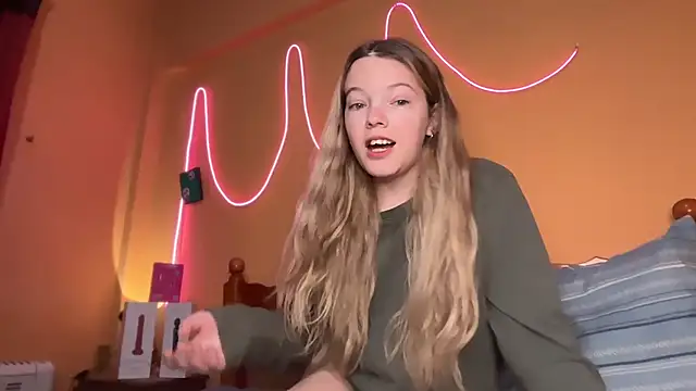 Snapshot of -veranito- chatting on 10/29/25, 03:05 -veranito- online show from 10/29/25, 03:05