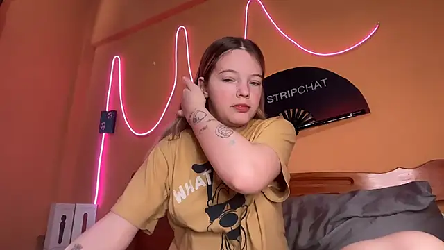 Snapshot of -veranito- chatting on 12/16/25, 09:08 -veranito- online show from 12/16/25, 09:08