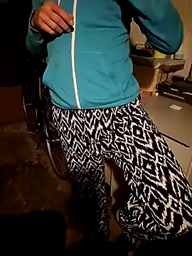 PassiveStute25 online show from 04/29/26, 08:59