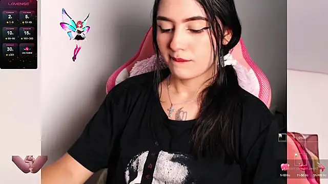 Snapshot of Danae_999 chatting on 10/01/25, 03:00 Danae 999 online show from 10/01/25, 03:00