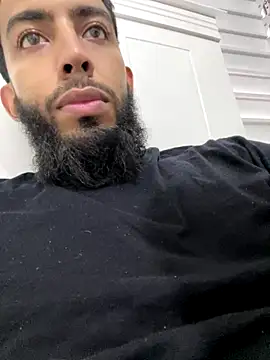 Alessandro  Rossi online show from 12/18/25, 03:49