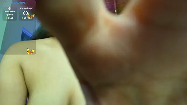 shanakendall online show from 10/13/25, 12:07