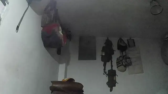 crazylatinguyy online show from 12/04/25, 10:31