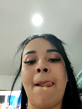 LindaGarcia22 online show from 03/12/25, 03:46