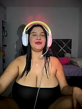 ValleryParker online show from 11/16/25, 04:17