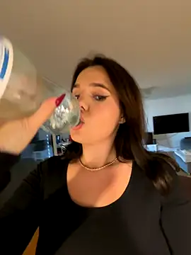 TheCinderella online show from 10/04/25, 03:35