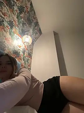 TheCinderella online show from 10/31/25, 10:49