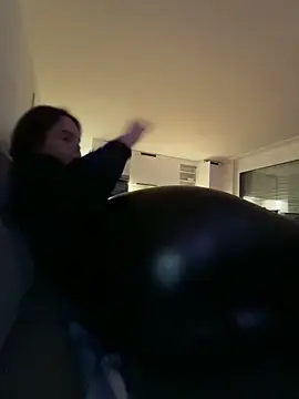 TheCinderella online show from 11/17/25, 04:44