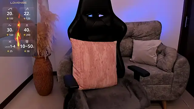 chloerossi online show from 03/05/26, 10:37