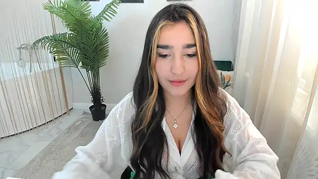 GoldenHeart 1 online show from 05/07/26, 03:33