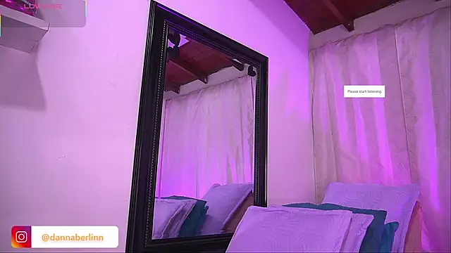 danna berlin  online show from 09/17/25, 07:16