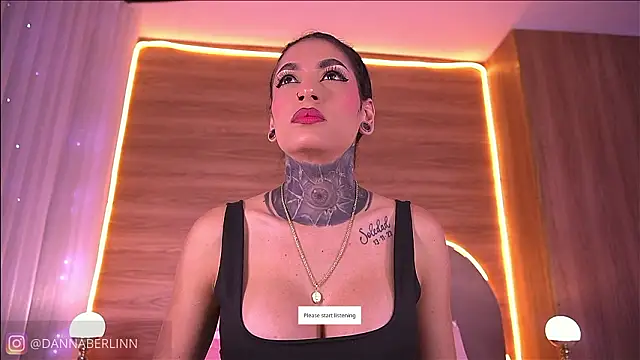 danna berlin  online show from 02/13/26, 07:36