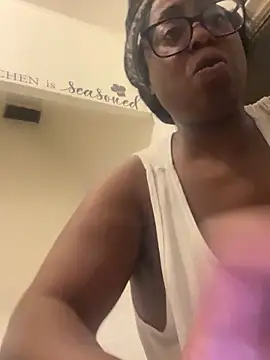 Snapshot of Goddesskarisma chatting on 11/16/25, 04:17 Goddesskarisma online show from 11/16/25, 04:17