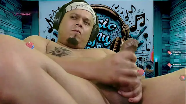 chino roz online show from 03/17/25, 11:53